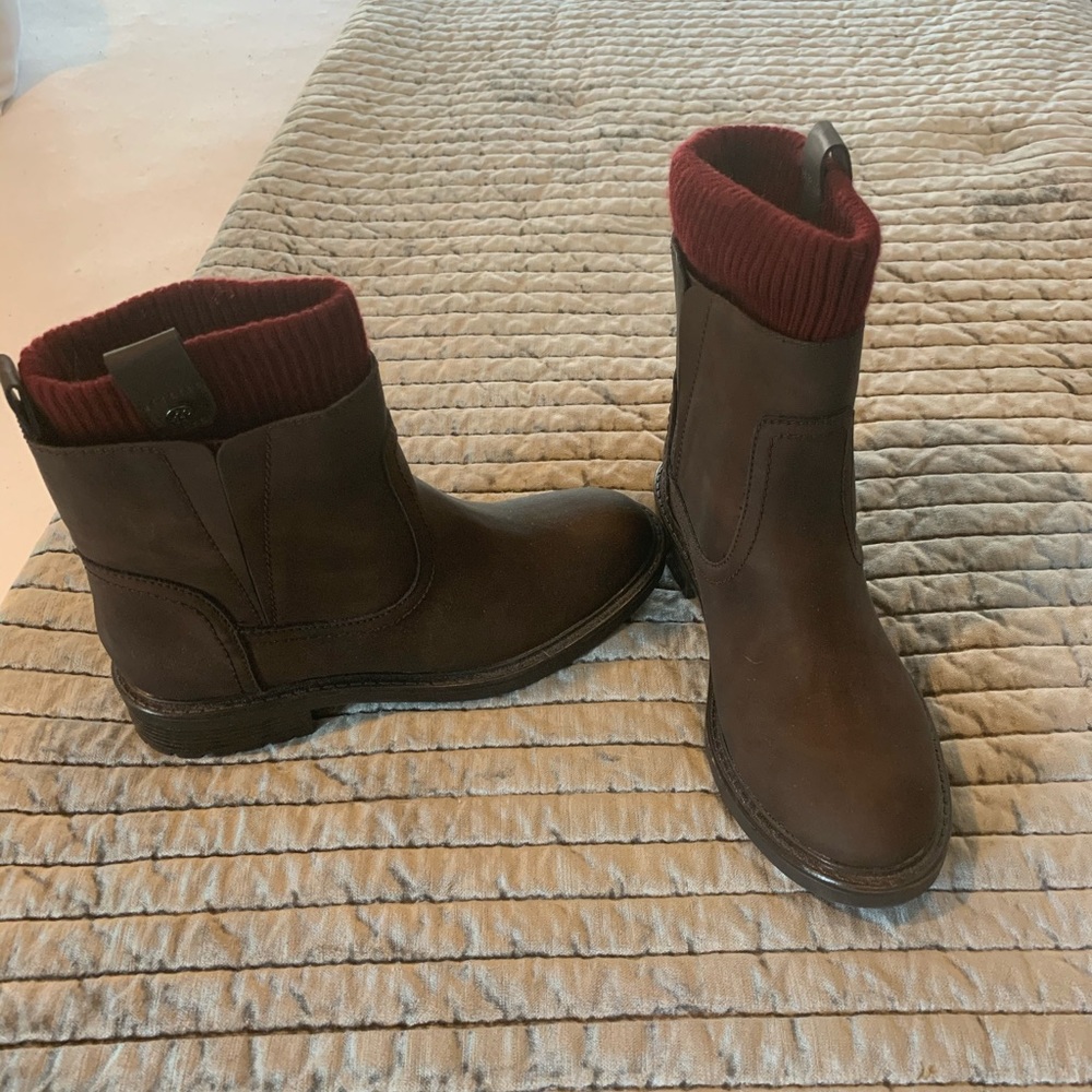 Tommy Hilfiger Leather booties